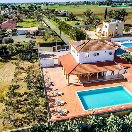Reel Paradise Villa, Cyprus Larnaca Exterior photo
